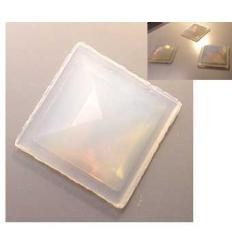 cabochon Pyramide Rombo 30x30mm Opaline