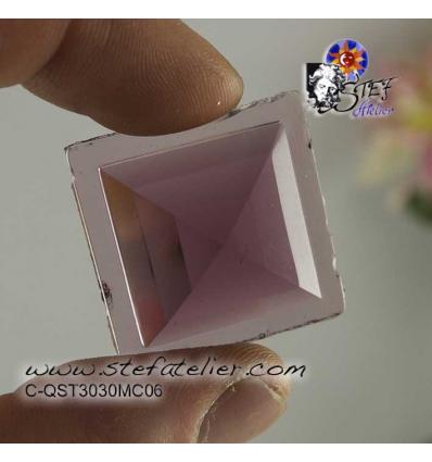 cabochon Pyramide Rombo 30x30mm Améthiste