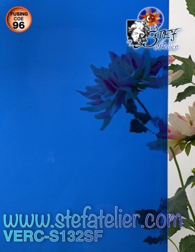 Verre "S" bleu clair COE96 ± 28x30cm